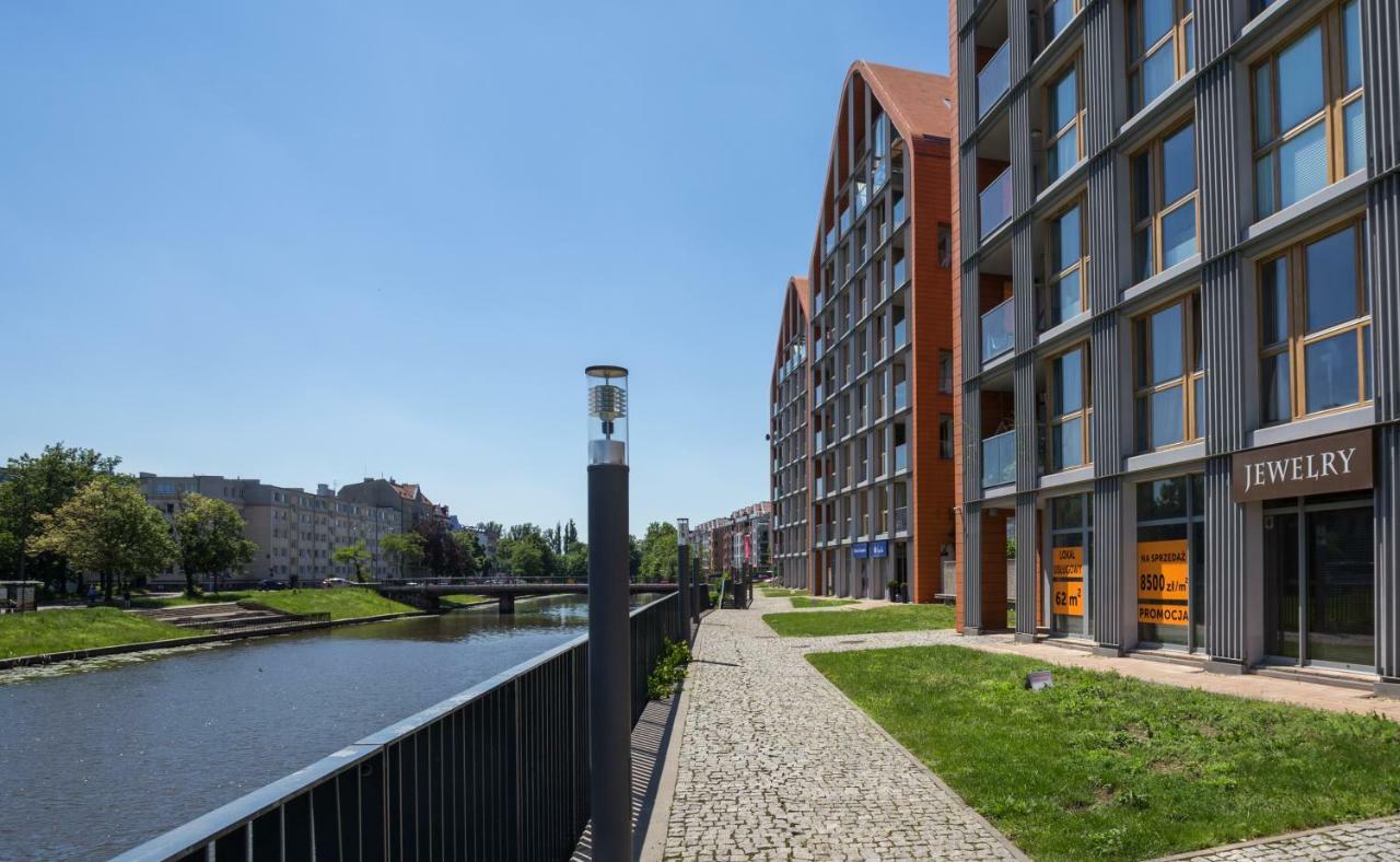 Unique Motlawa Riverbank Apartment グダニスク エクステリア 写真