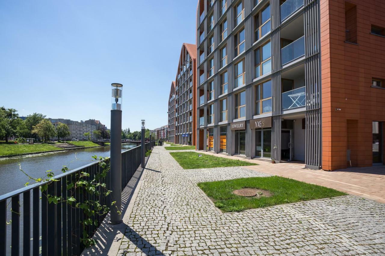 Unique Motlawa Riverbank Apartment グダニスク エクステリア 写真